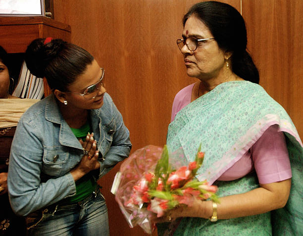 डॉक्टर गिरिजा व्यास ने राजनीति के अंदर भी काम किया समाज के अंदर भी काम किया और शिक्षा के अंदर बहुत बड़ा योगदान दिया है